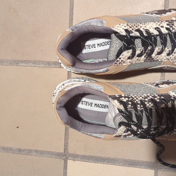Steve Madden Bena Python Wedge Sneaker Size 6.5 - Picture 9 of 11